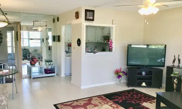 7 Oakridge B 7, Deerfield Beach, FL 33442