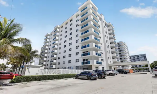 1701 S Ocean Drive 902, Hollywood, FL 33019