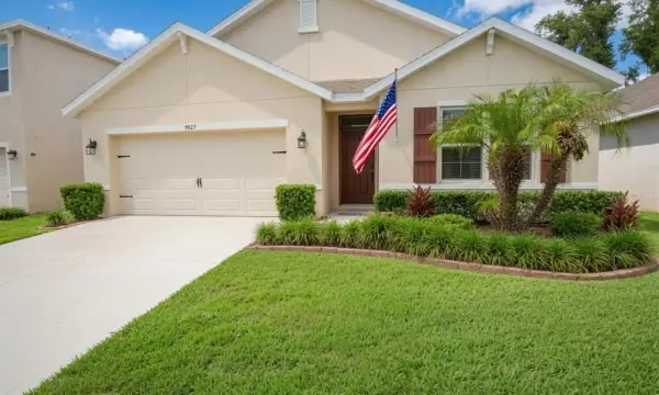 9527 Sunstone Boulevard, Thonotosassa, FL, 33592