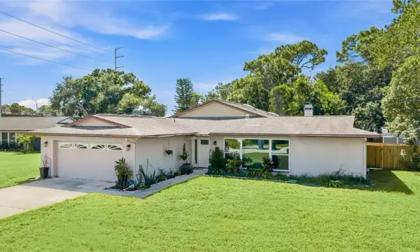 802 Embassy Road, Largo, FL, 33771