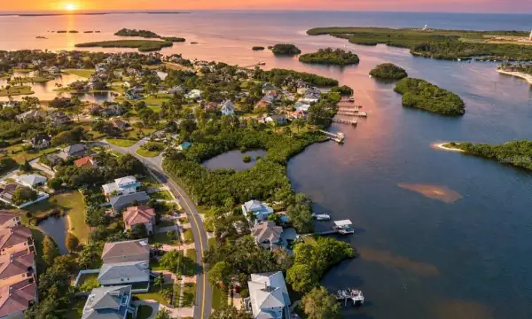 1538 Riverside Drive, Tarpon Springs, FL, 34689