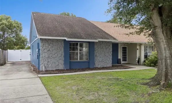 3244 Laurel Dale Drive, Tampa, FL, 33618