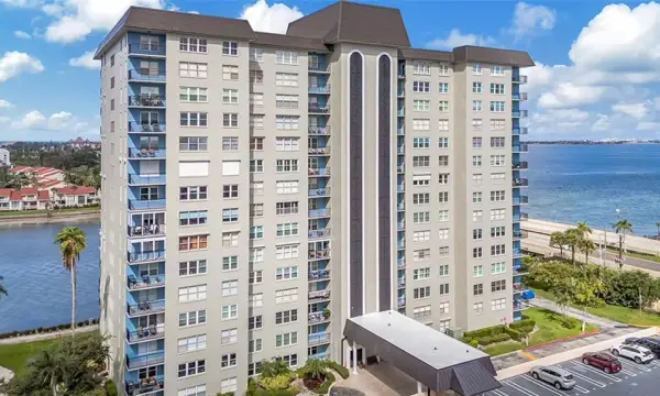5220 Brittany Drive S, Unit 201, St Petersburg, FL, 33715