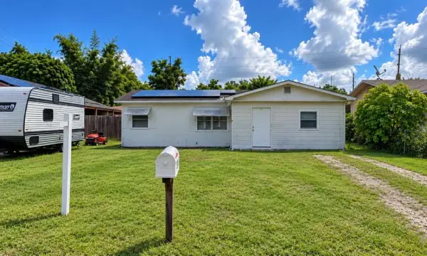 5649 59th Street N, St Petersburg, FL, 33709