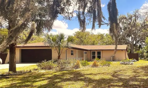 220 NE 11th Street, Crystal River, FL, 34428