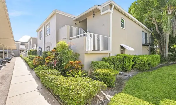 919 Osceola Road, Unit 207, Belleair, FL, 33756