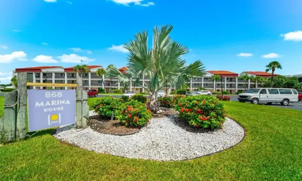868 Bayway Boulevard, Unit 307, Clearwater Beach, FL, 33767