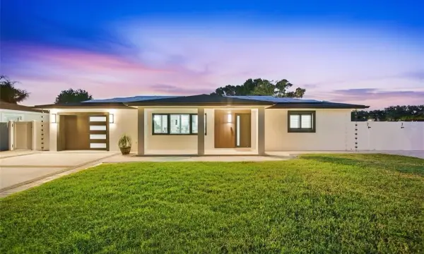 6013 45th Avenue N, Kenneth City, FL, 33709