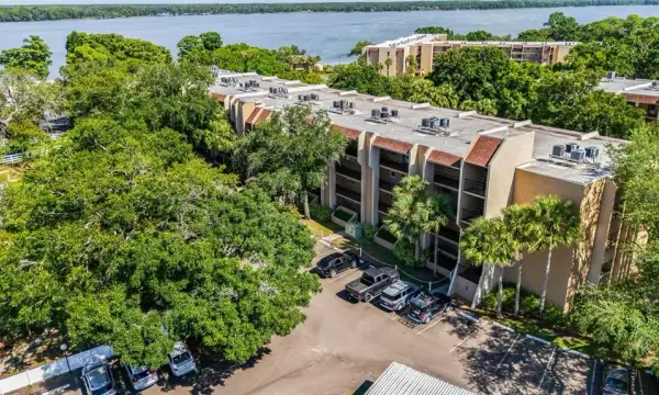90 Highland Avenue S, Unit 402, Tarpon Springs, FL, 34689