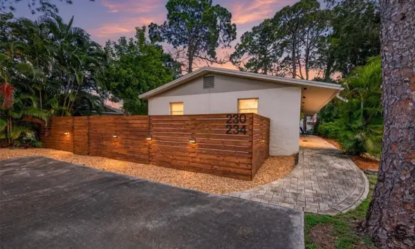 230 48th Avenue N, St Petersburg, FL, 33703