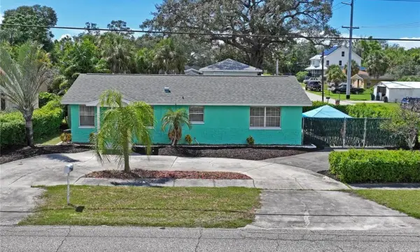 223 N Walton Avenue, Tarpon Springs, FL, 34689