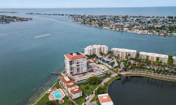 6287 Bahia Del Mar Circle, Unit 113, St Petersburg, FL, 33715