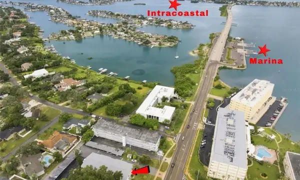 2950 W Bay Drive, Unit B1, Belleair Bluffs, FL, 33770