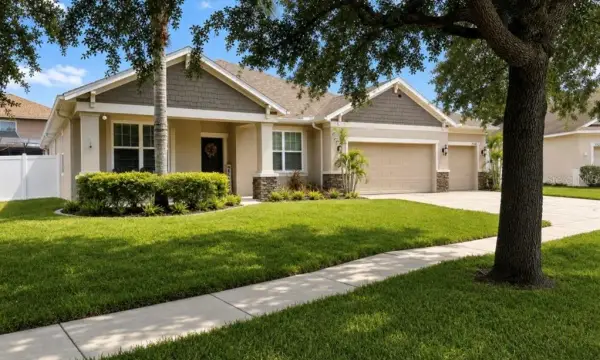 1518 Rhodeswell Lane, Dover, FL, 33527