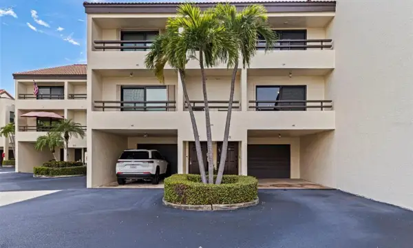 120 1st Street E, Unit 108, Tierra Verde, FL, 33715