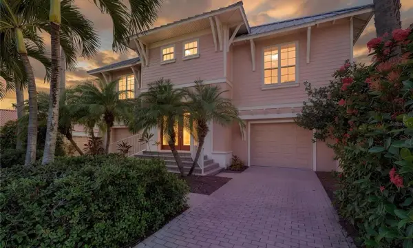 102 Wimbledon Court, Redington Shores, FL, 33708
