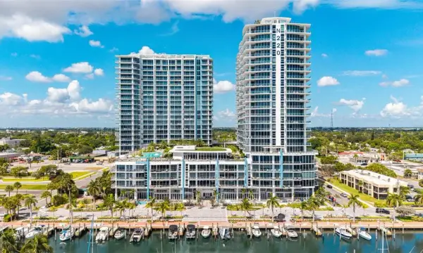 220 Lake Shore Drive, Unit 704, Lake Park, FL, 33403