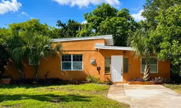 6711 Dartmouth Avenue N, St Petersburg, FL, 33710