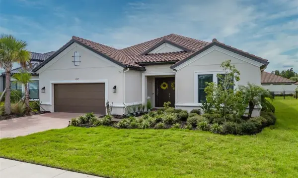 4727 Freccia Loop, Wesley Chapel, FL, 33543