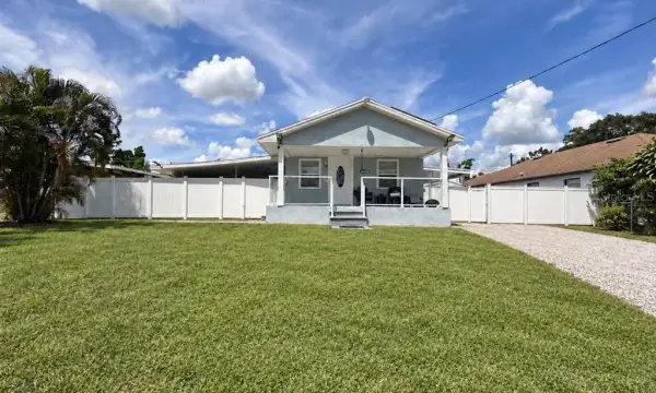 2907 W Palmetto Street, Tampa, FL, 33607