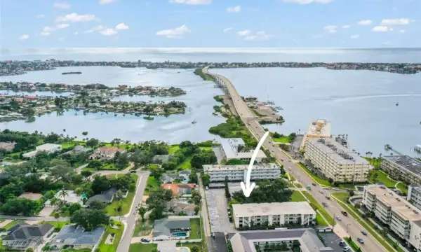 2950 W Bay Drive, Unit A5, Belleair Bluffs, FL, 33770
