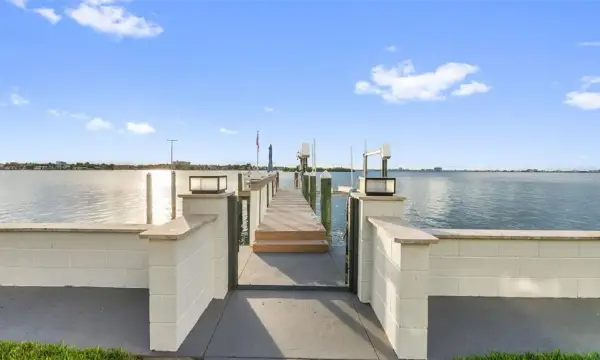 7008 S Shore Drive S, South Pasadena, FL, 33707