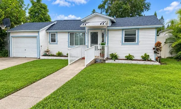 520 14th Avenue NW, Largo, FL, 33770
