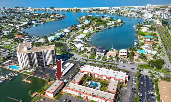 10379 Paradise Boulevard, Unit 35, Treasure Island, FL, 33706