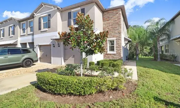 9536 Pembrooke Pines Drive, Sun City Center, FL, 33573