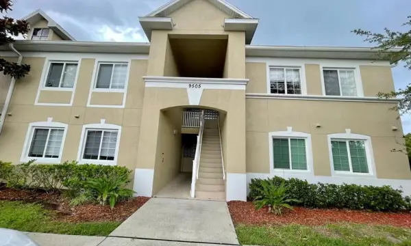 9505 Newdale Way, Unit 201, Riverview, FL, 33578