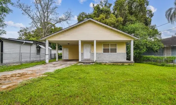 8205 N Semmes Street, Tampa, FL, 33604