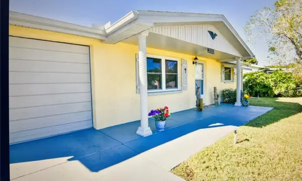 2203 Riomar Drive, Holiday, FL, 34691