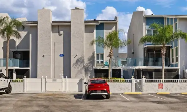 253 Rex Place, Unit B, Madeira Beach, FL, 33708