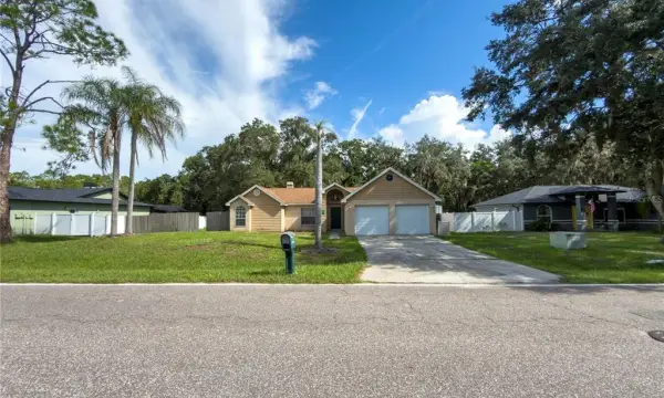 23437 Shining Star Drive, Land O Lakes, FL, 34639